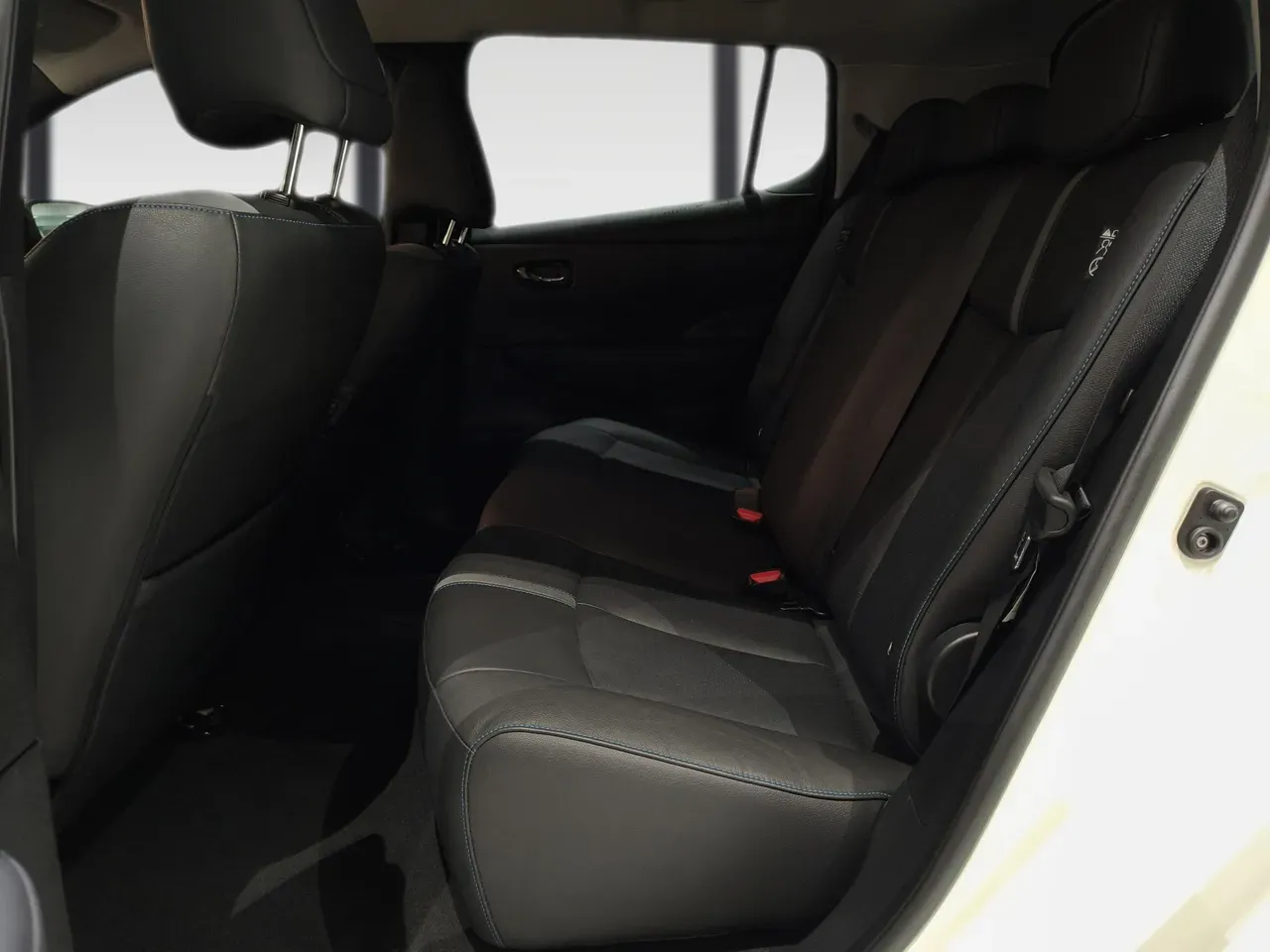 Nissan Leaf - Imagem 11