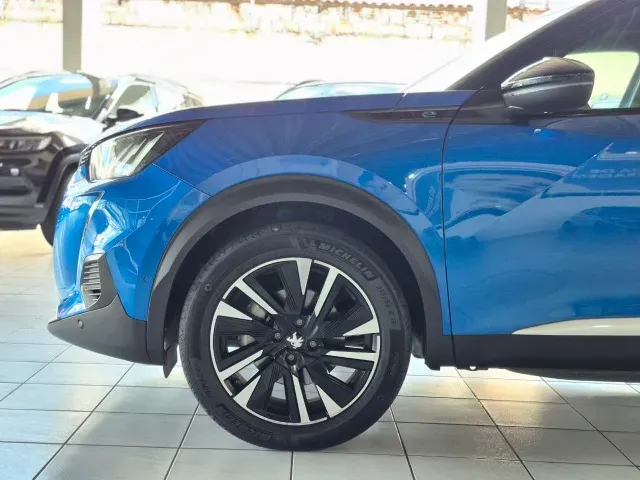 Peugeot E-2008 - Imagem 5