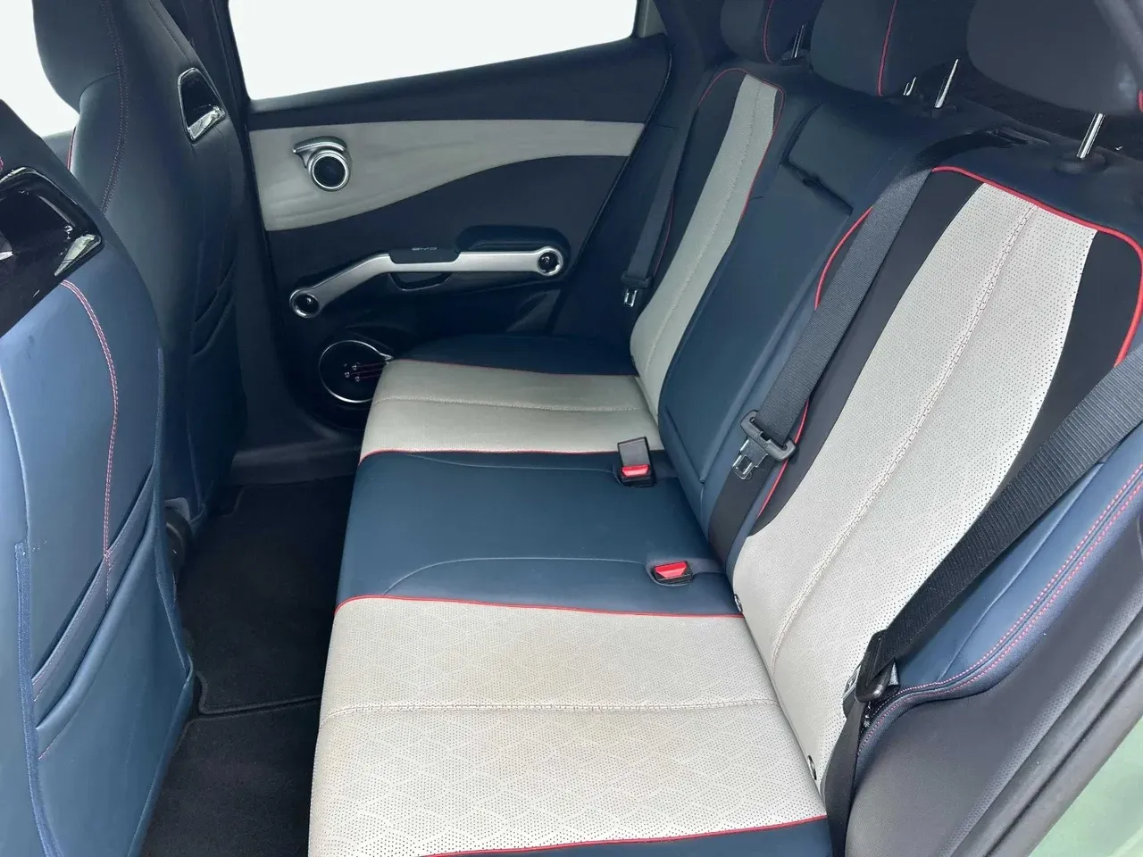 BYD Yuan Plus - Imagem 12