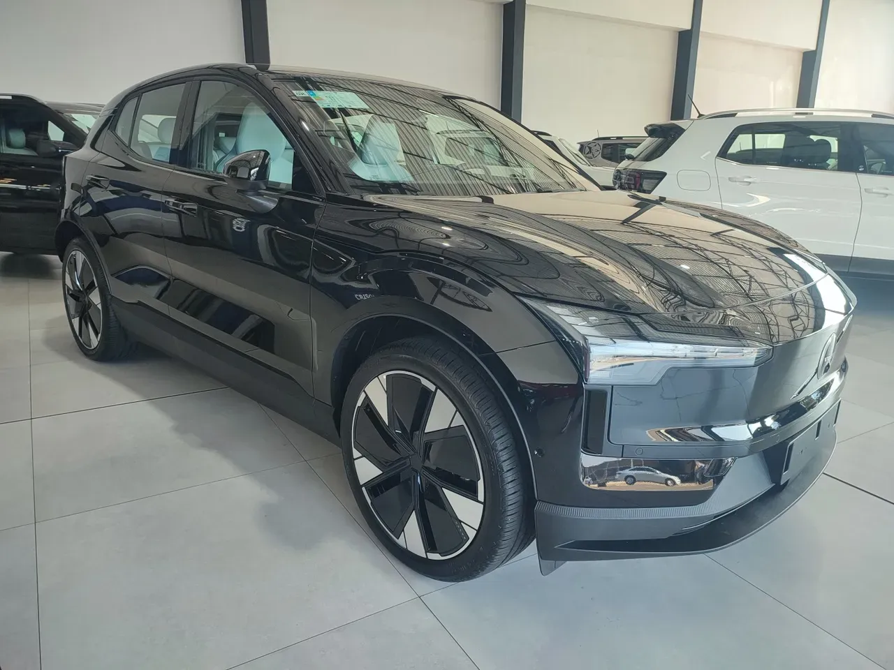 Volvo EX30 - Imagem 3