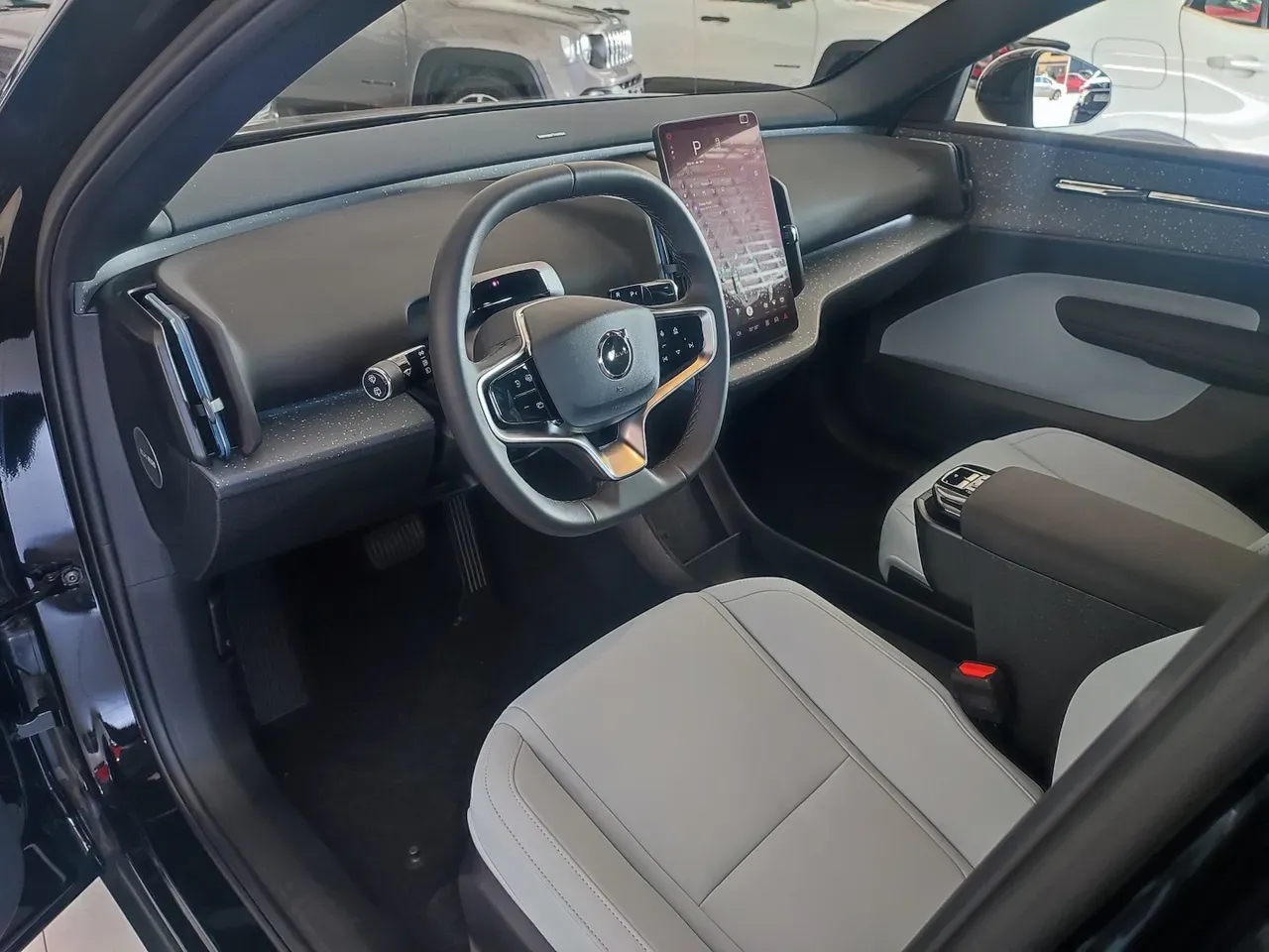 Volvo EX30 - Imagem 10