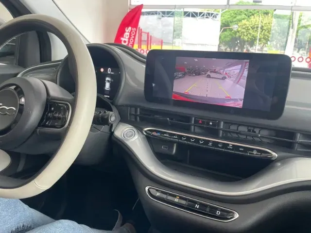 Fiat 500e - Imagem 12