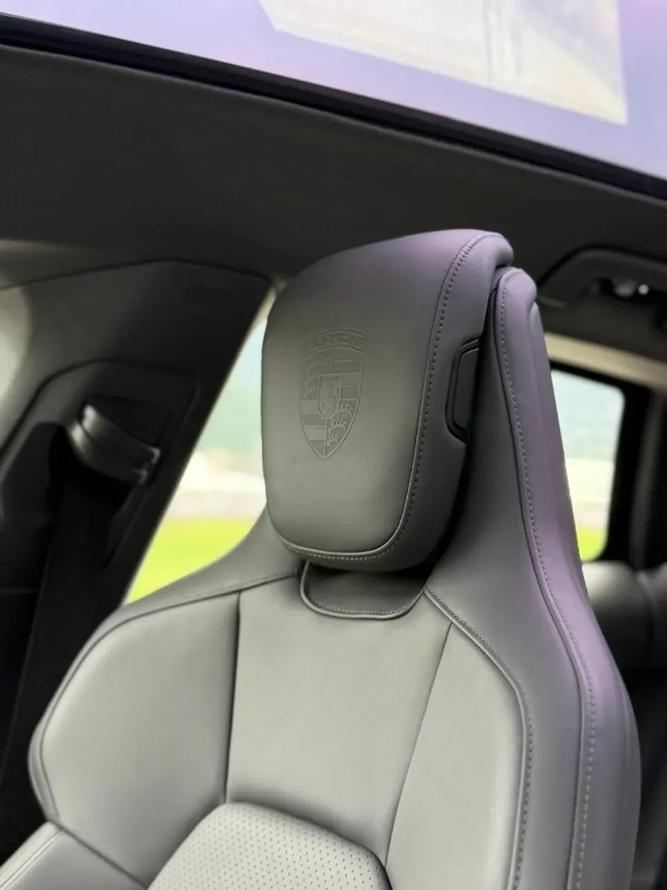 Porsche Taycan - Imagem 15