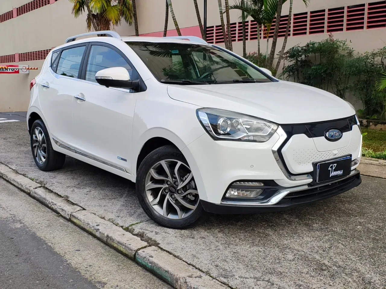 JAC Iev40 - Imagem 3