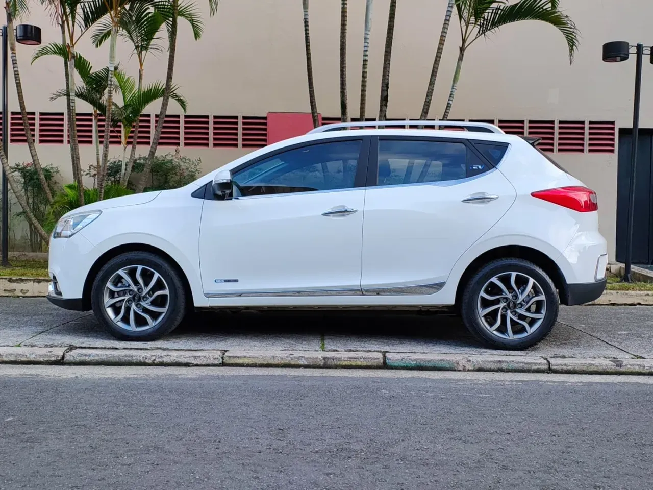 JAC Iev40 - Imagem 8