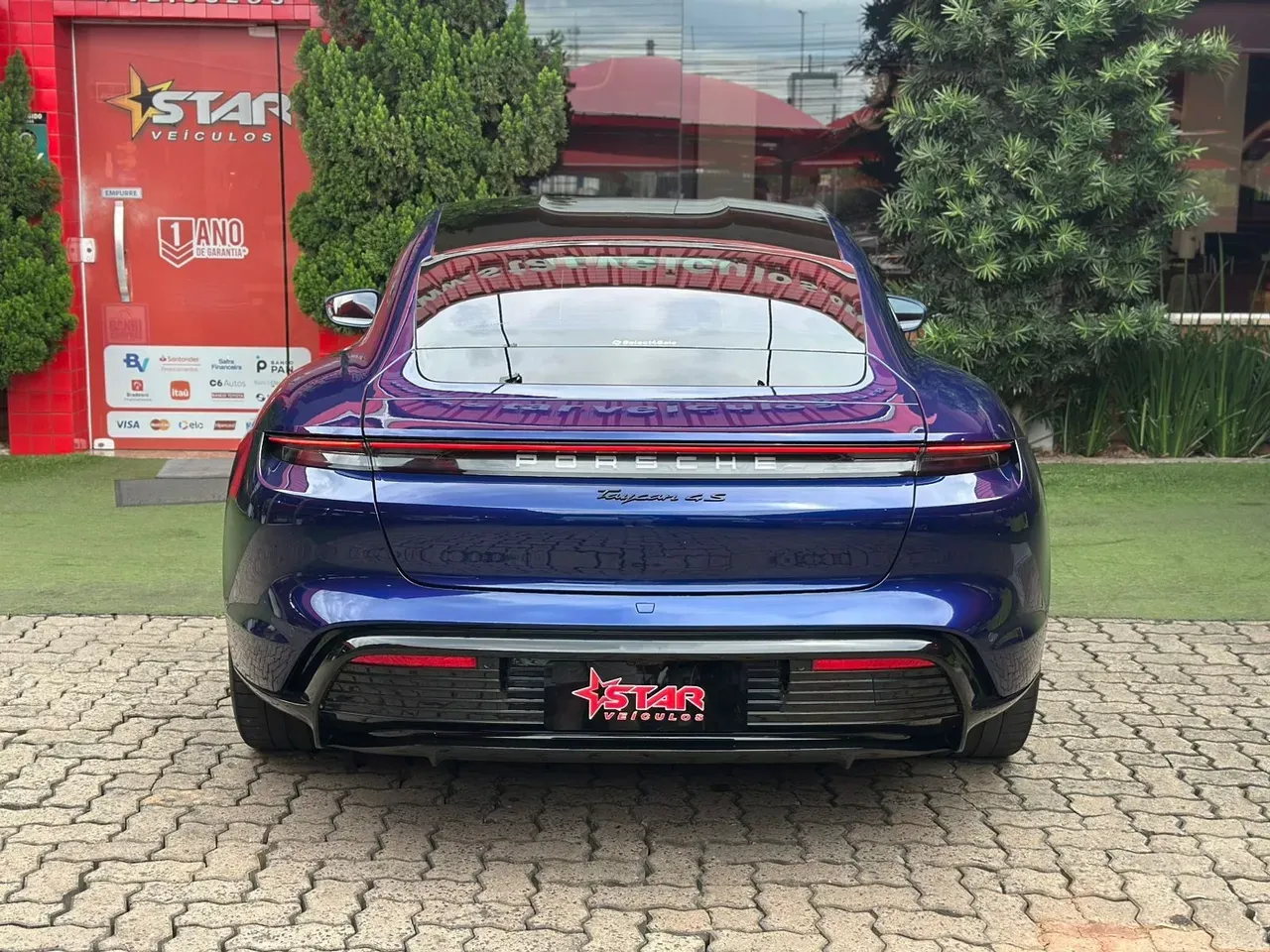 Porsche Taycan - Imagem 14