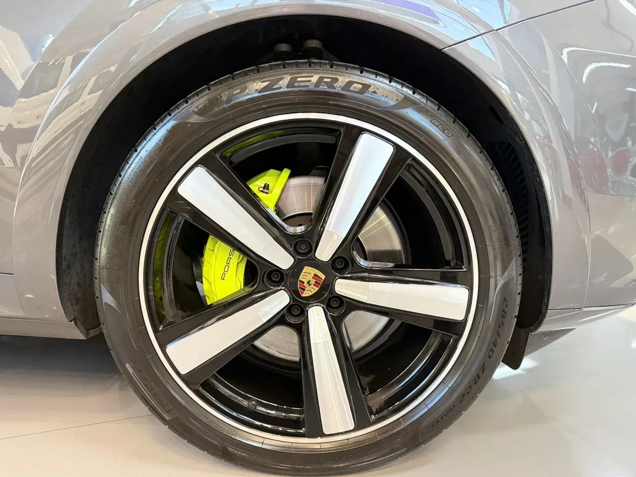 Porsche Cayenne E-hybrid - Imagem 7