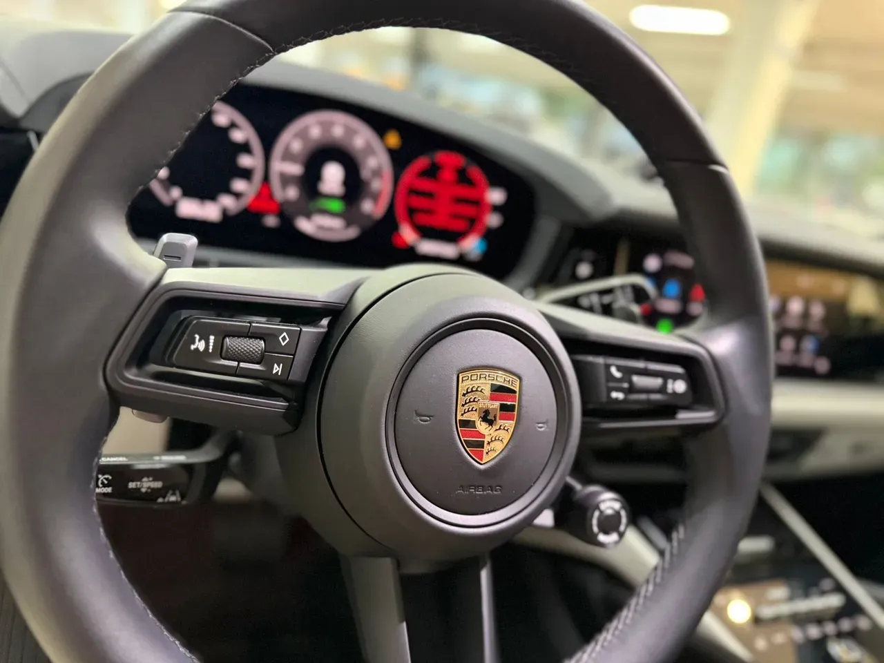 Porsche Cayenne E-hybrid - Imagem 15