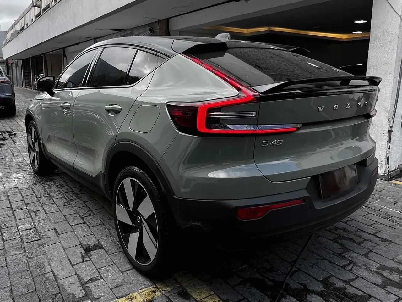 Volvo C40 Recharge - Imagem 4