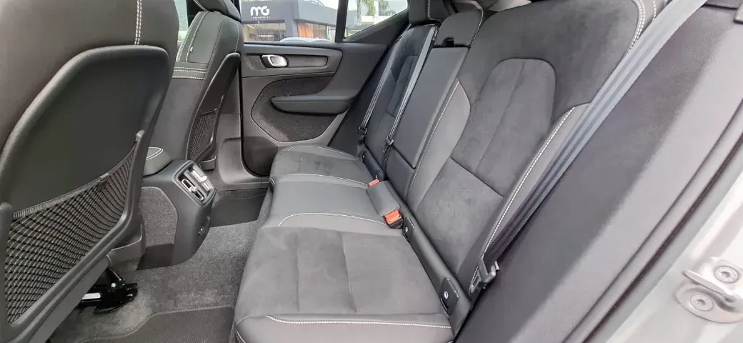 Volvo XC40 Recharge - Imagem 15