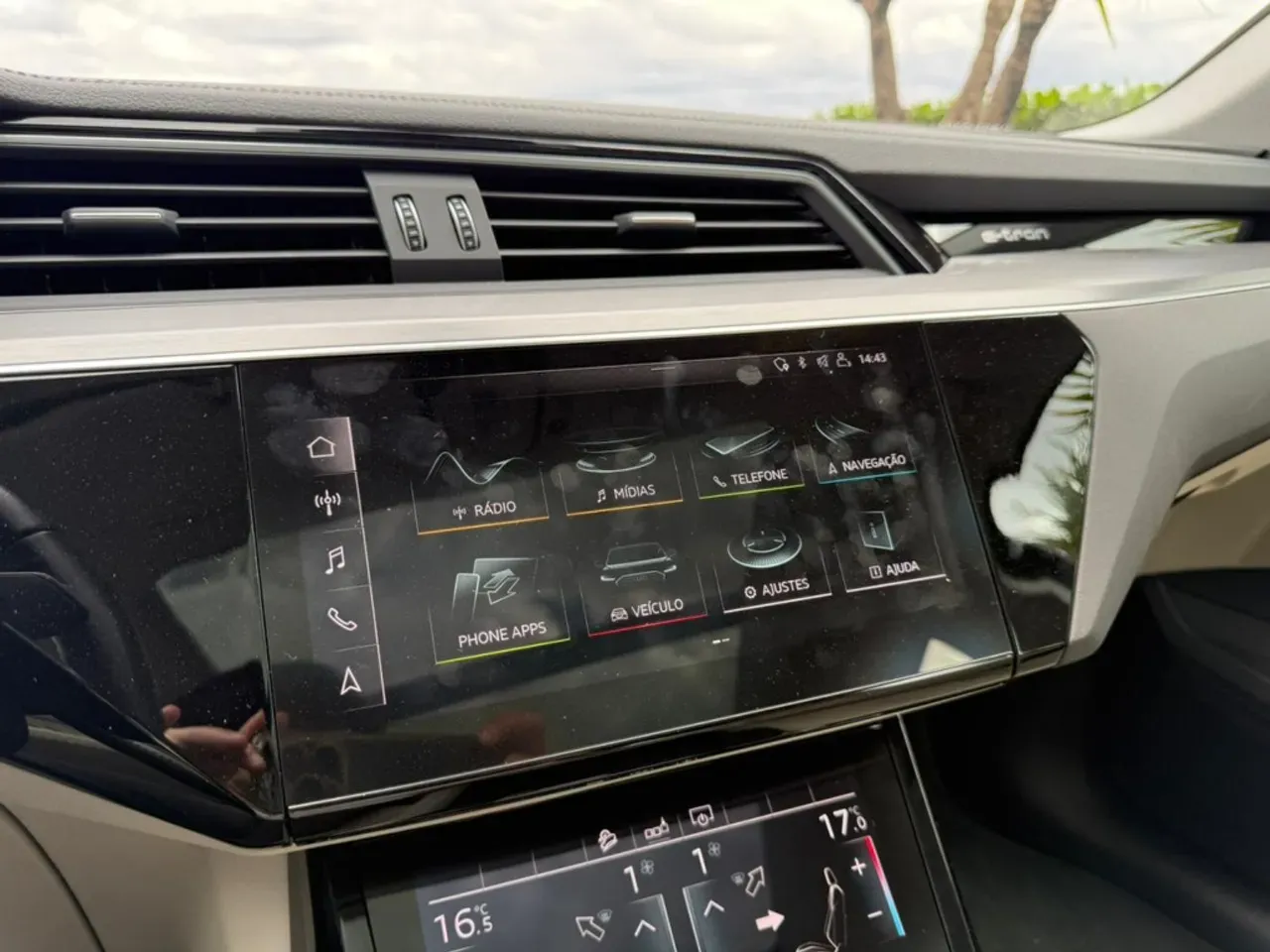 Audi E-tron - Imagem 12