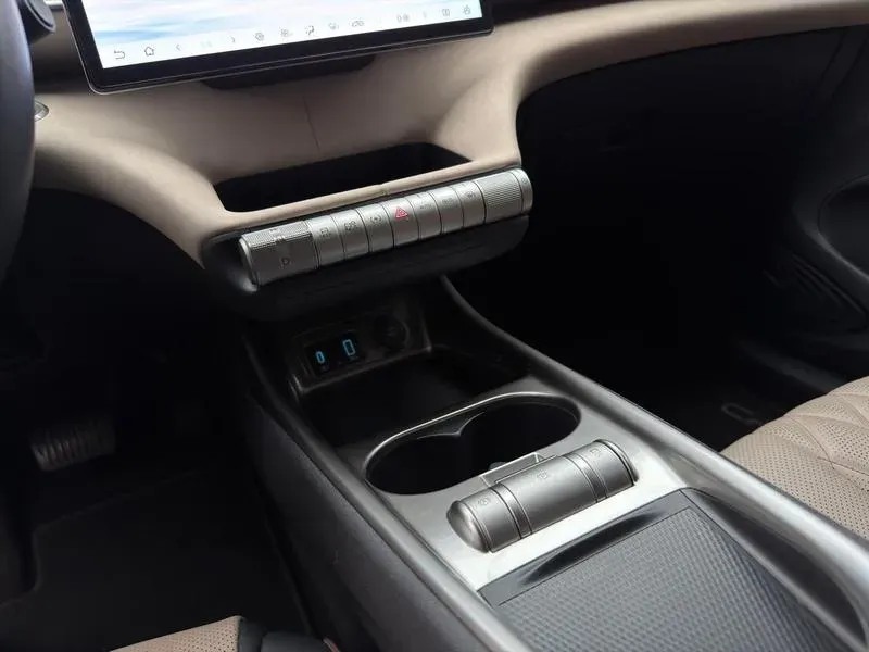 BYD Dolphin - Imagem 13