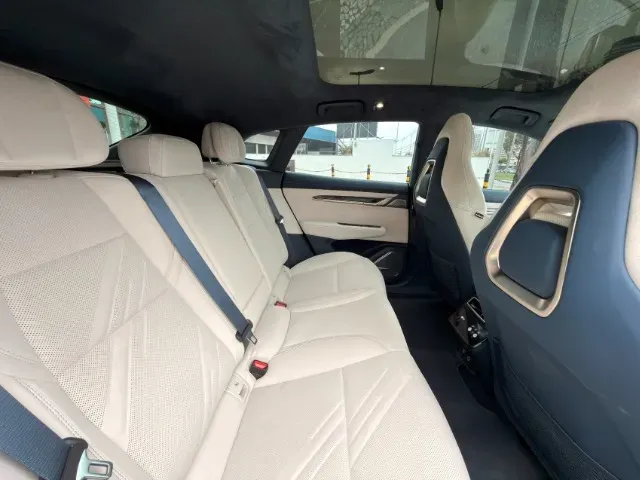 Zeekr 001 - Imagem 12