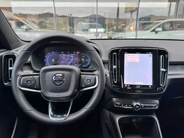 Volvo EX40 - Imagem 16