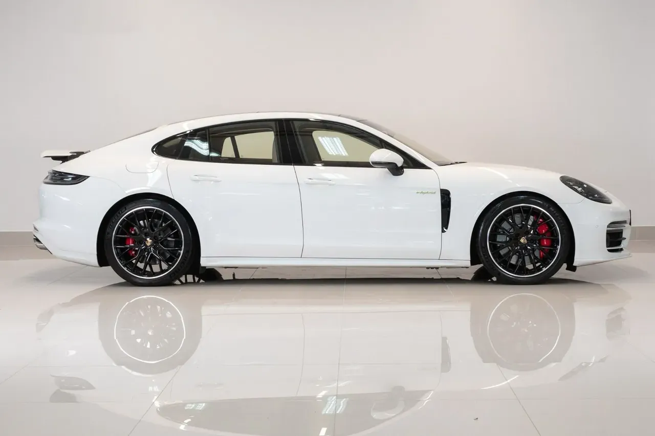 Porsche Panamera 4 E-hybrid - Imagem 7