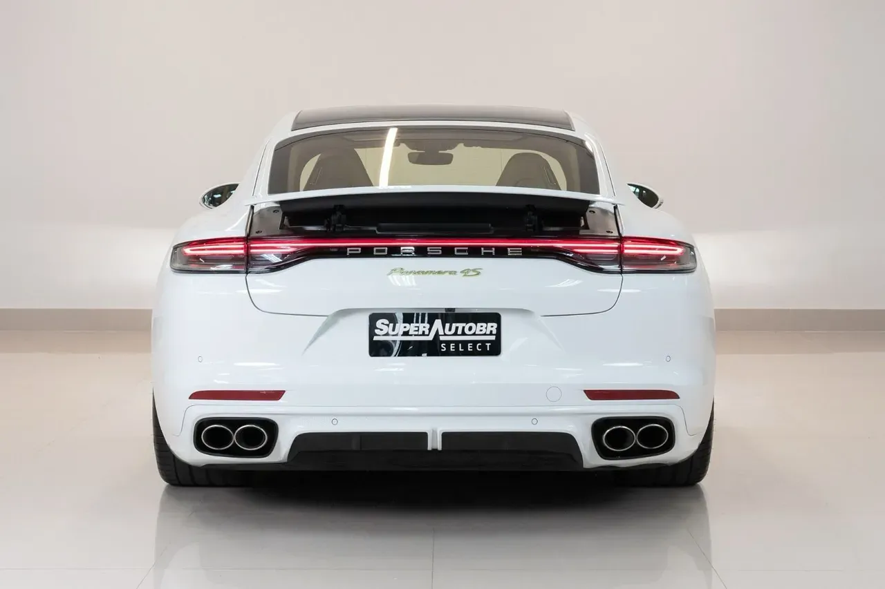 Porsche Panamera 4 E-hybrid - Imagem 16