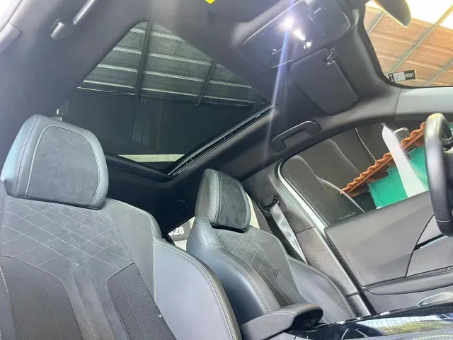 Peugeot E-2008 - Imagem 8