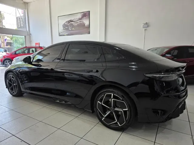 BYD Seal - Imagem 12