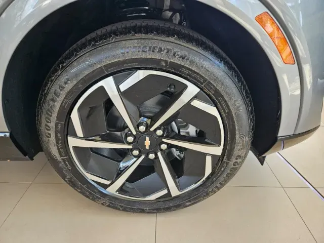 Chevrolet Equinox EV - Imagem 10