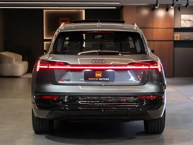 Audi Q8 E-tron - Imagem 4