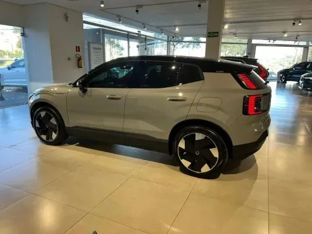 Volvo EX30 - Imagem 3