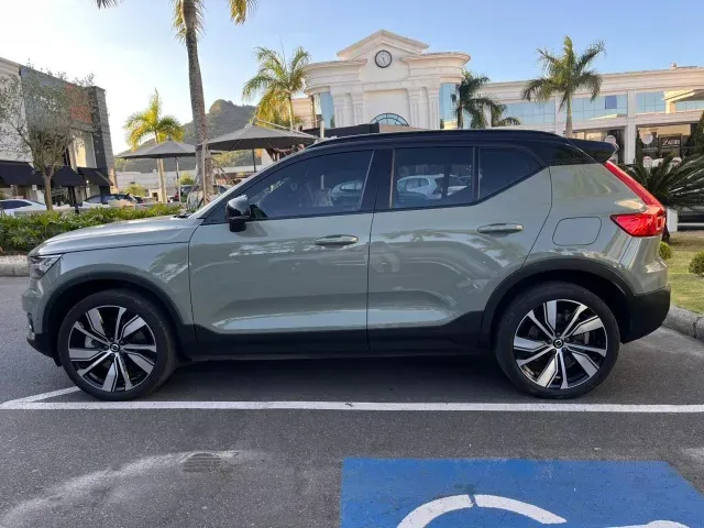 Volvo XC40 Recharge - Imagem 2