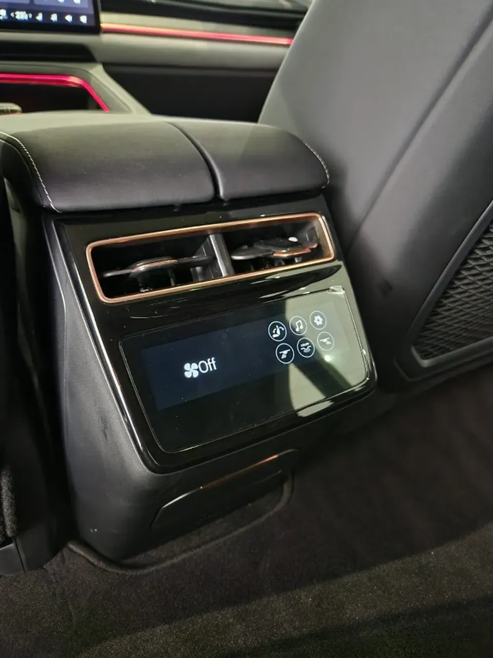 Zeekr 001 - Imagem 11