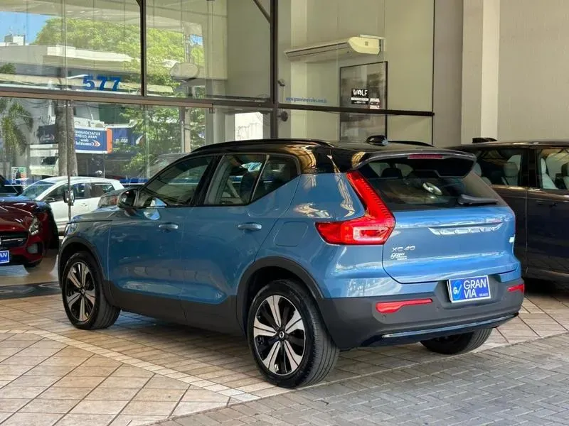 Volvo XC40 Recharge - Imagem 7