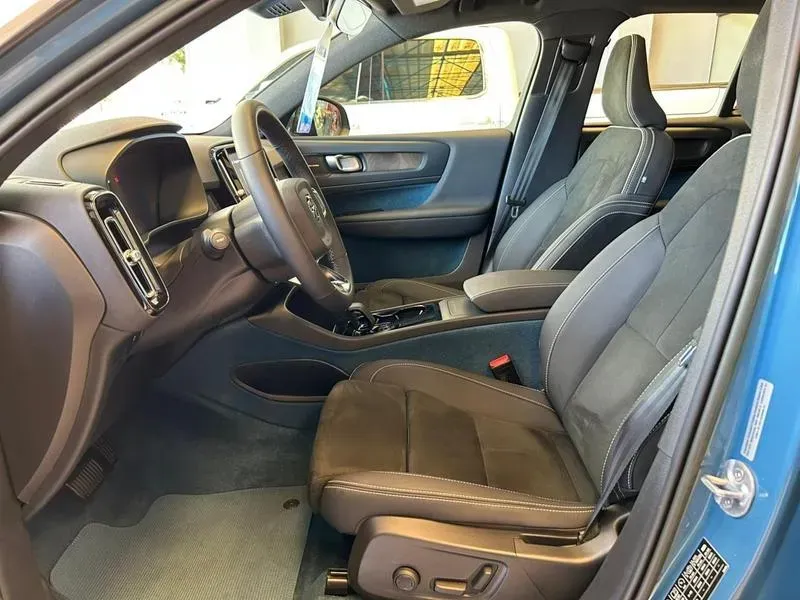 Volvo XC40 Recharge - Imagem 15