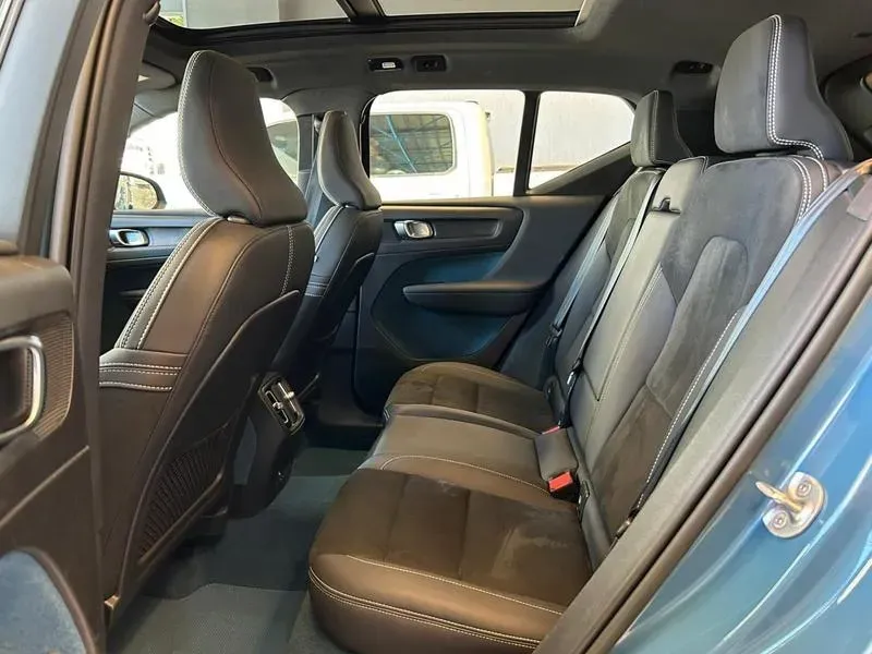 Volvo XC40 Recharge - Imagem 16