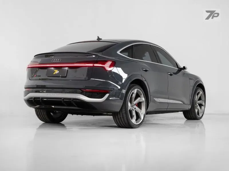 Audi Q8 E-tron - Imagem 15