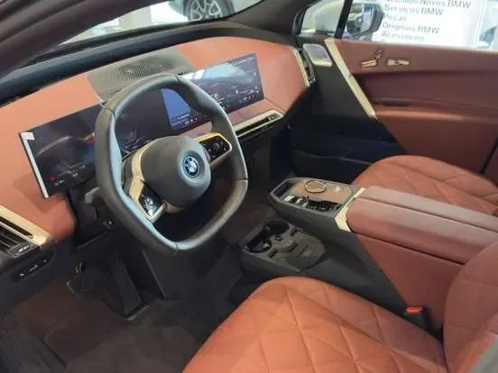BMW IX1 - Imagem 7