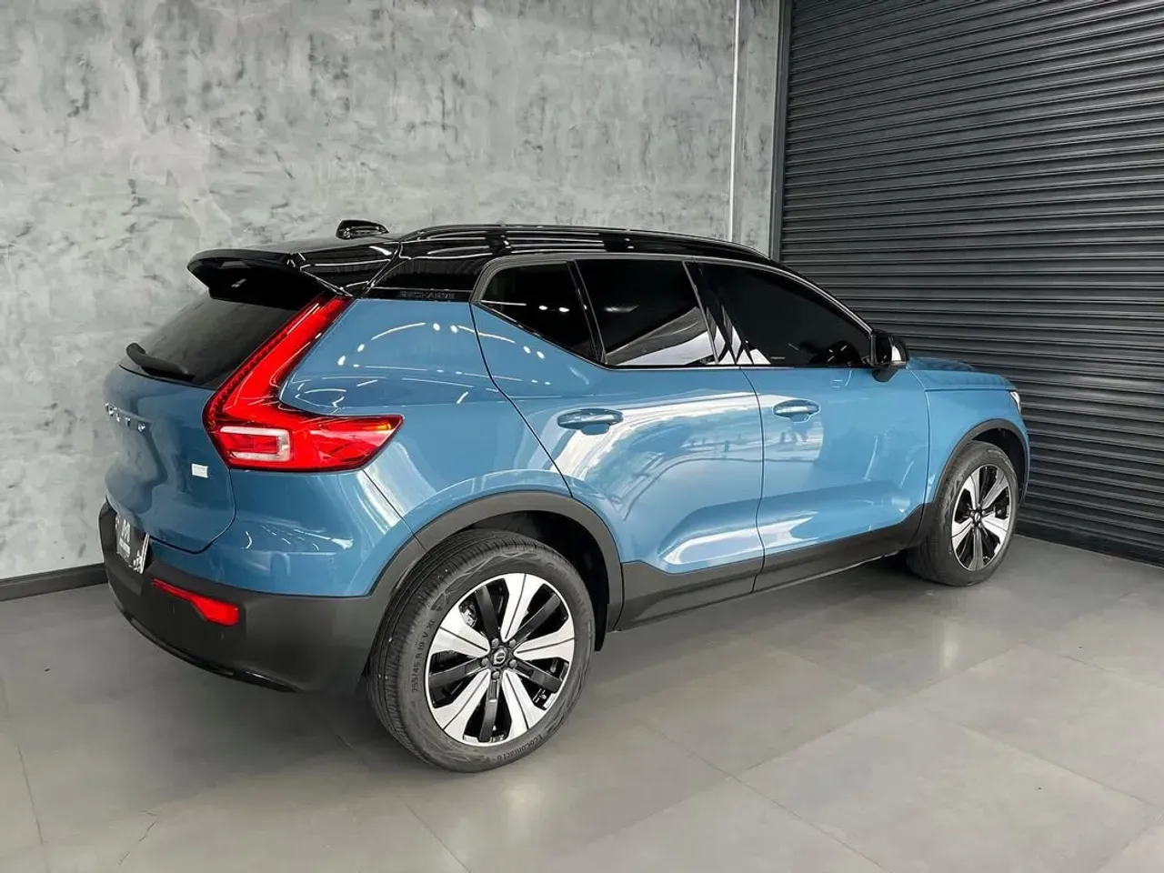 Volvo XC40 Recharge - Imagem 3