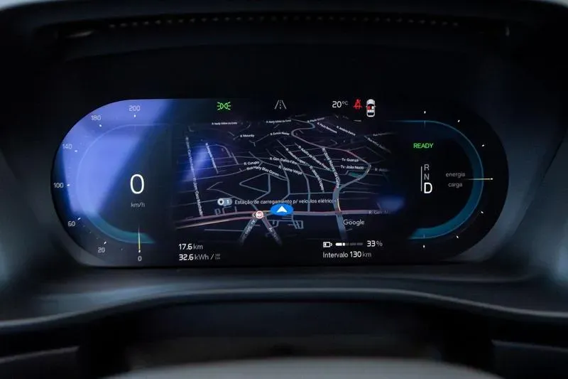 Volvo XC40 Recharge - Imagem 7