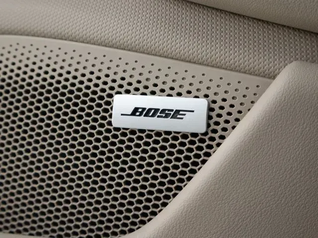 Porsche Taycan - Imagem 18