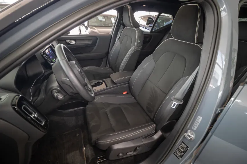 Volvo XC40 Recharge - Imagem 19