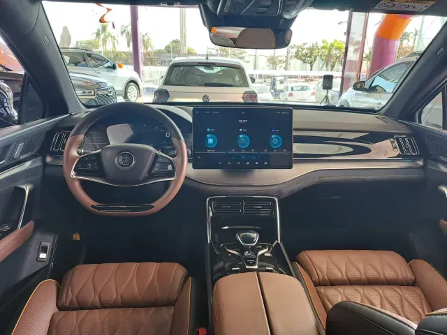 BYD Tang - Imagem 5