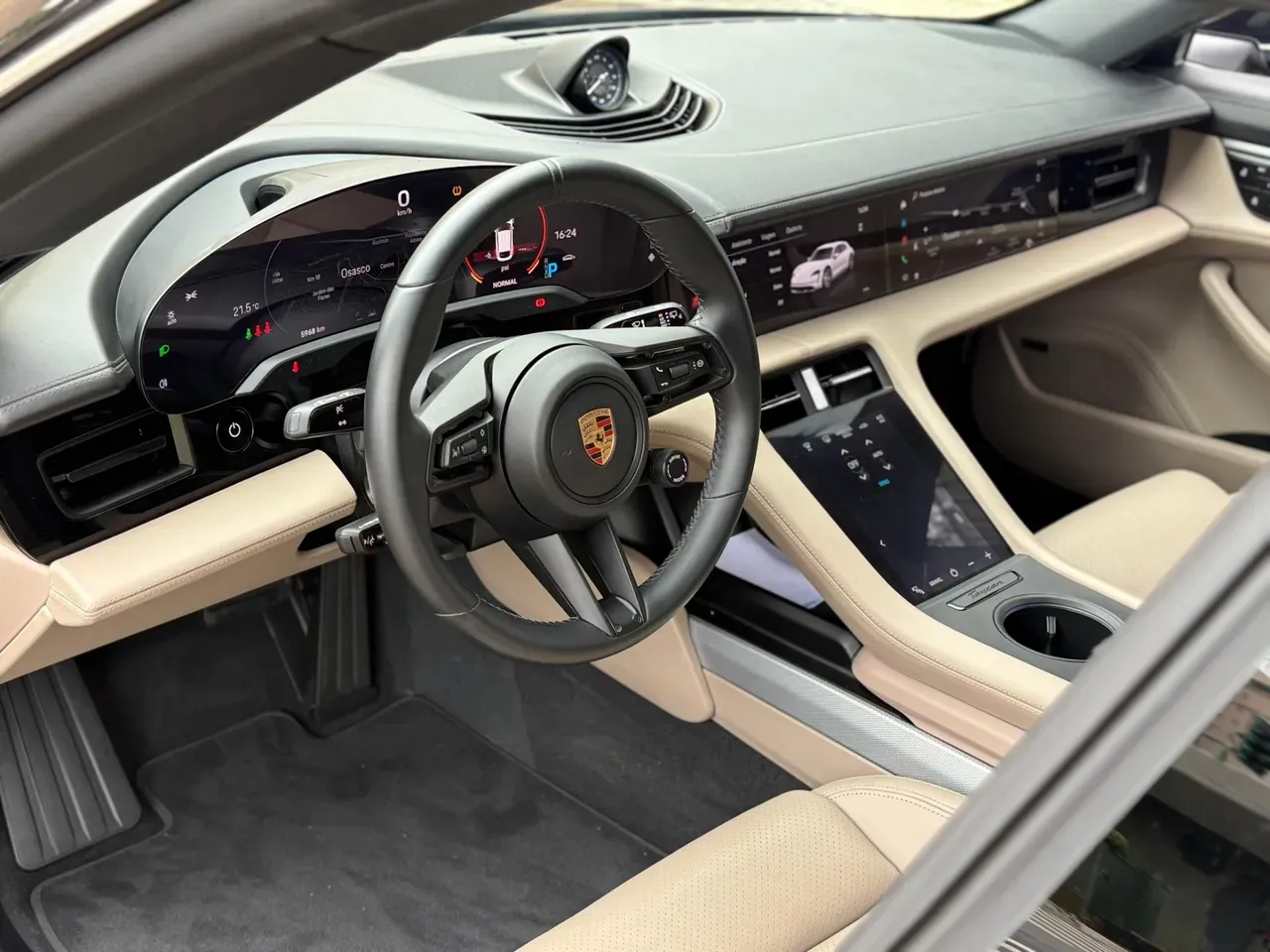 Porsche Taycan - Imagem 8