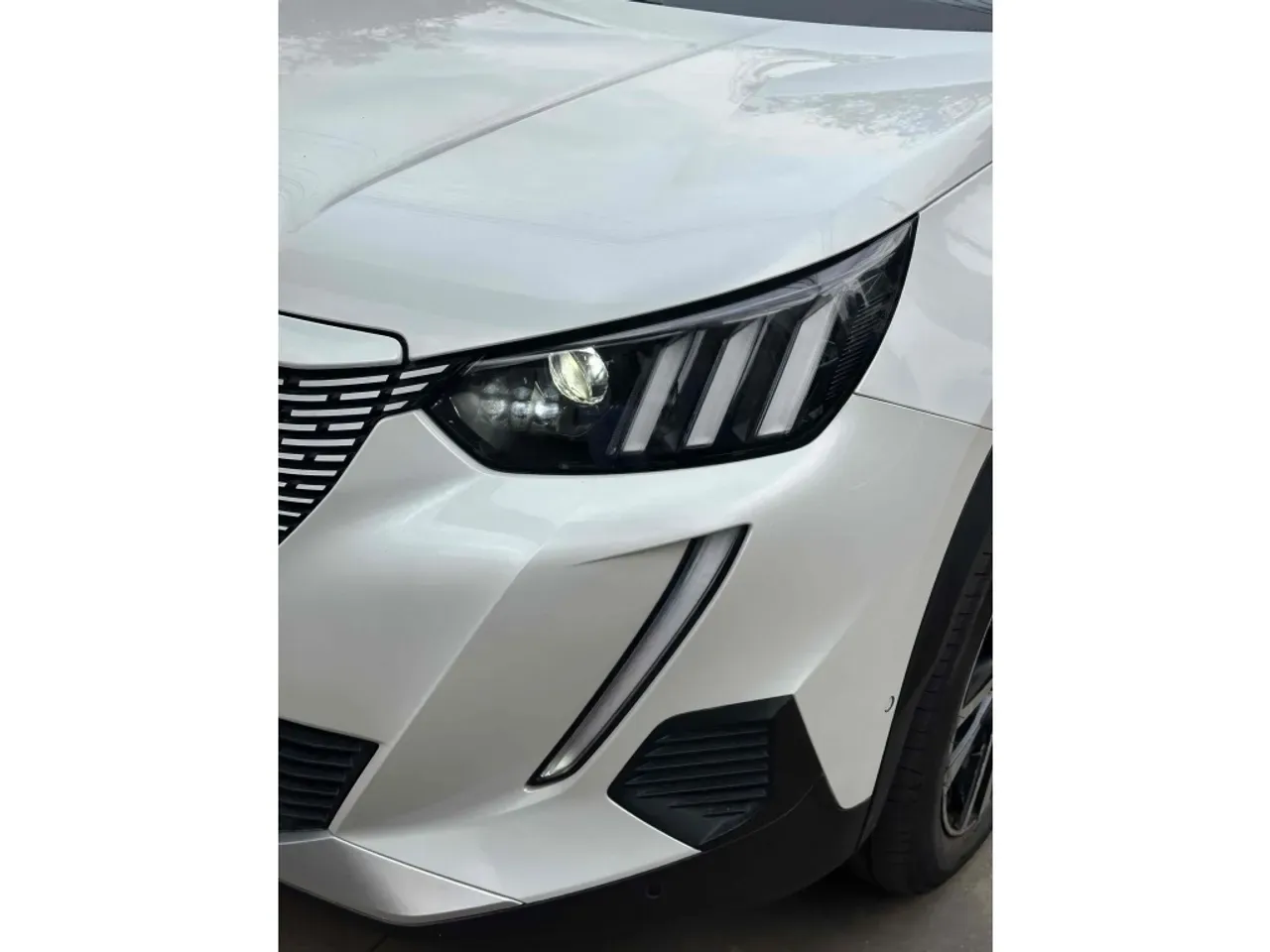 Peugeot E-2008 - Imagem 4