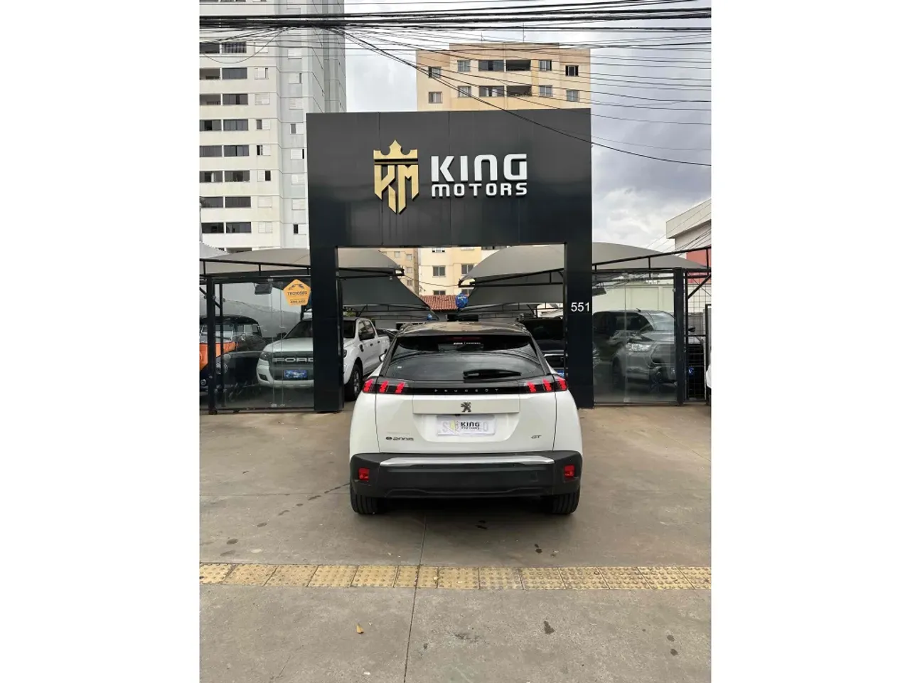 Peugeot E-2008 - Imagem 5