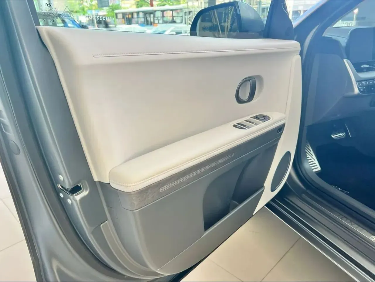 Hyundai Ioniq 5 - Imagem 8