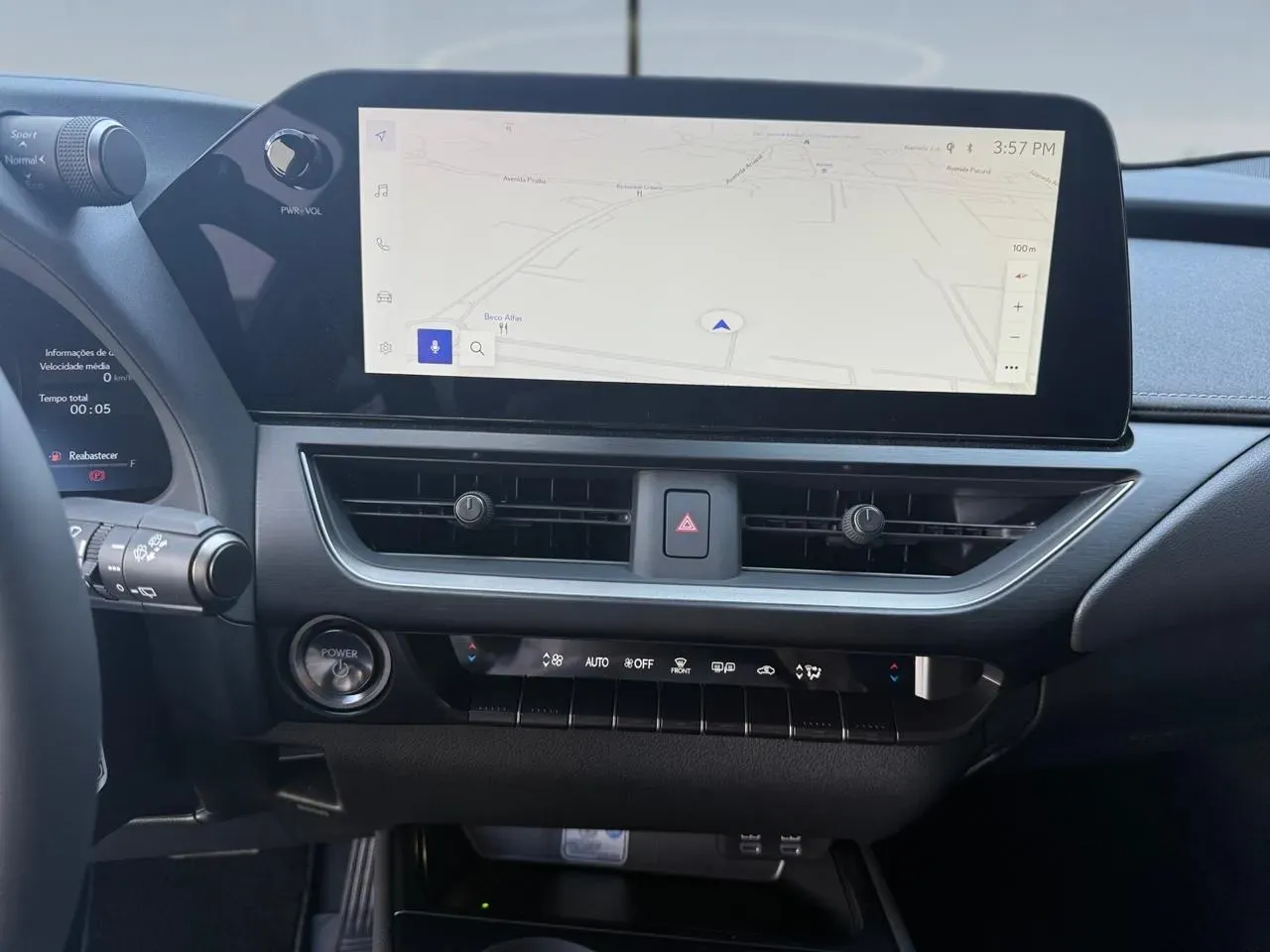 Lexus Ux 300e - Imagem 9