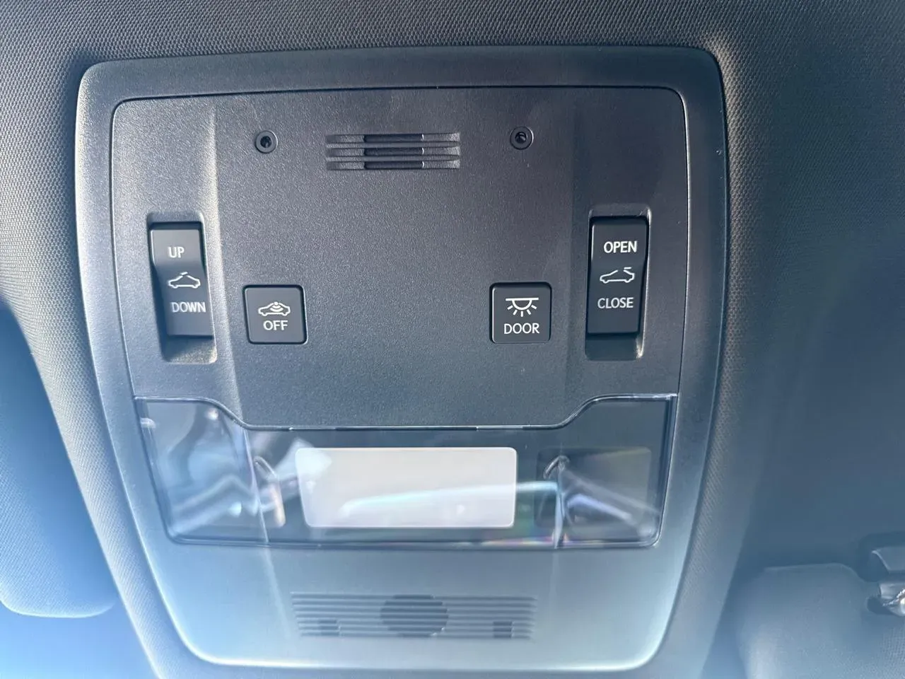 Lexus Ux 300e - Imagem 19