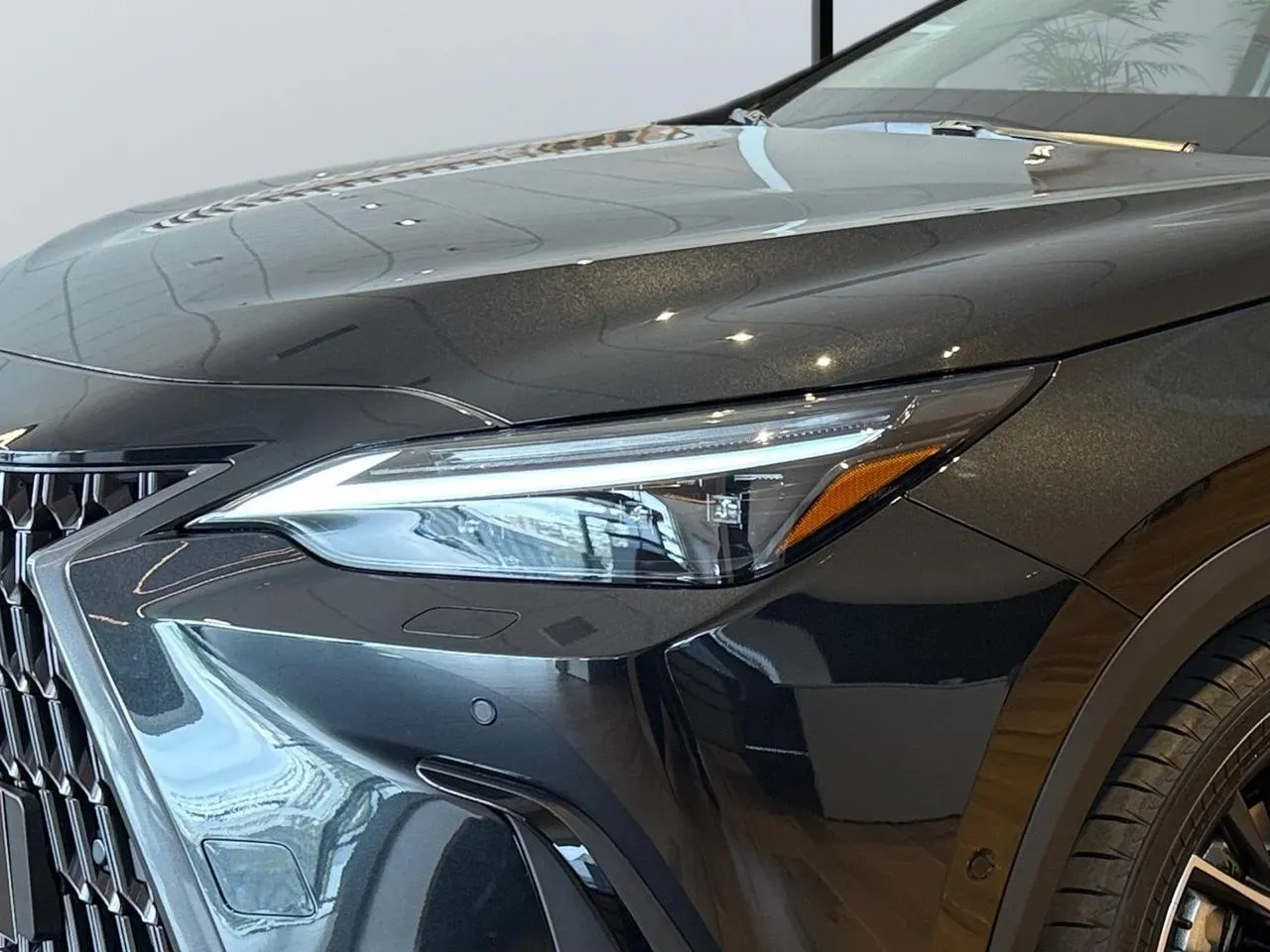 Lexus Nx 450h+ - Imagem 5