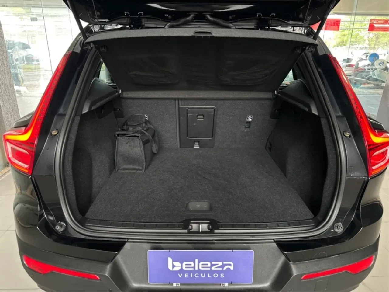 Volvo XC40 Recharge - Imagem 20