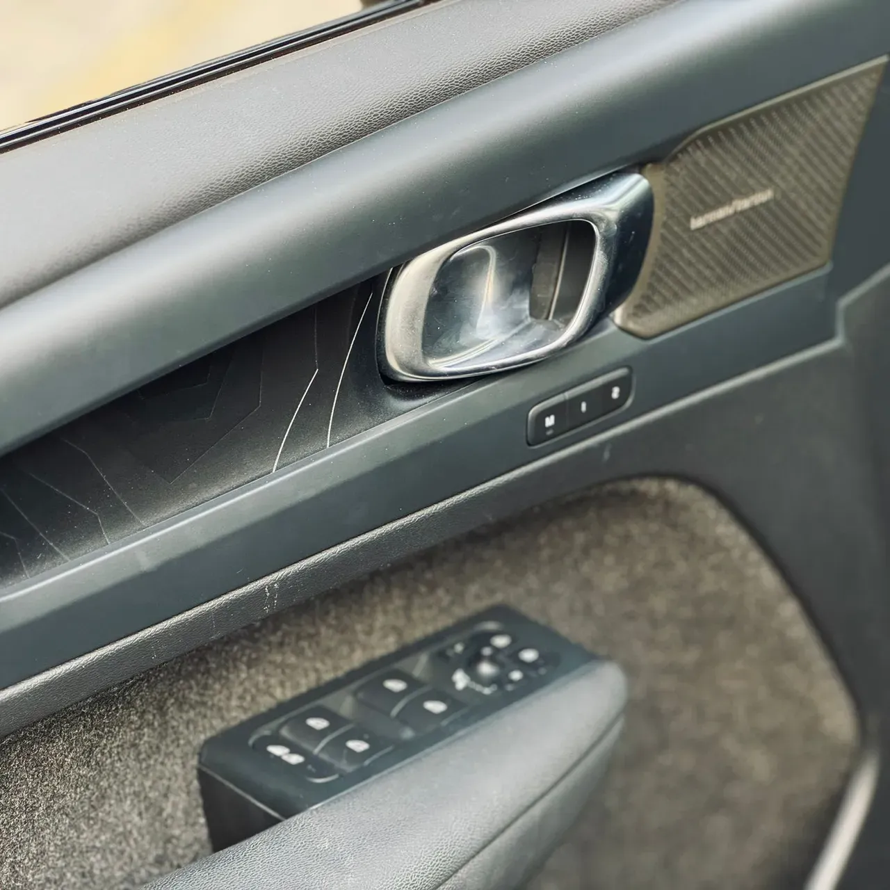 Volvo XC40 Recharge - Imagem 7