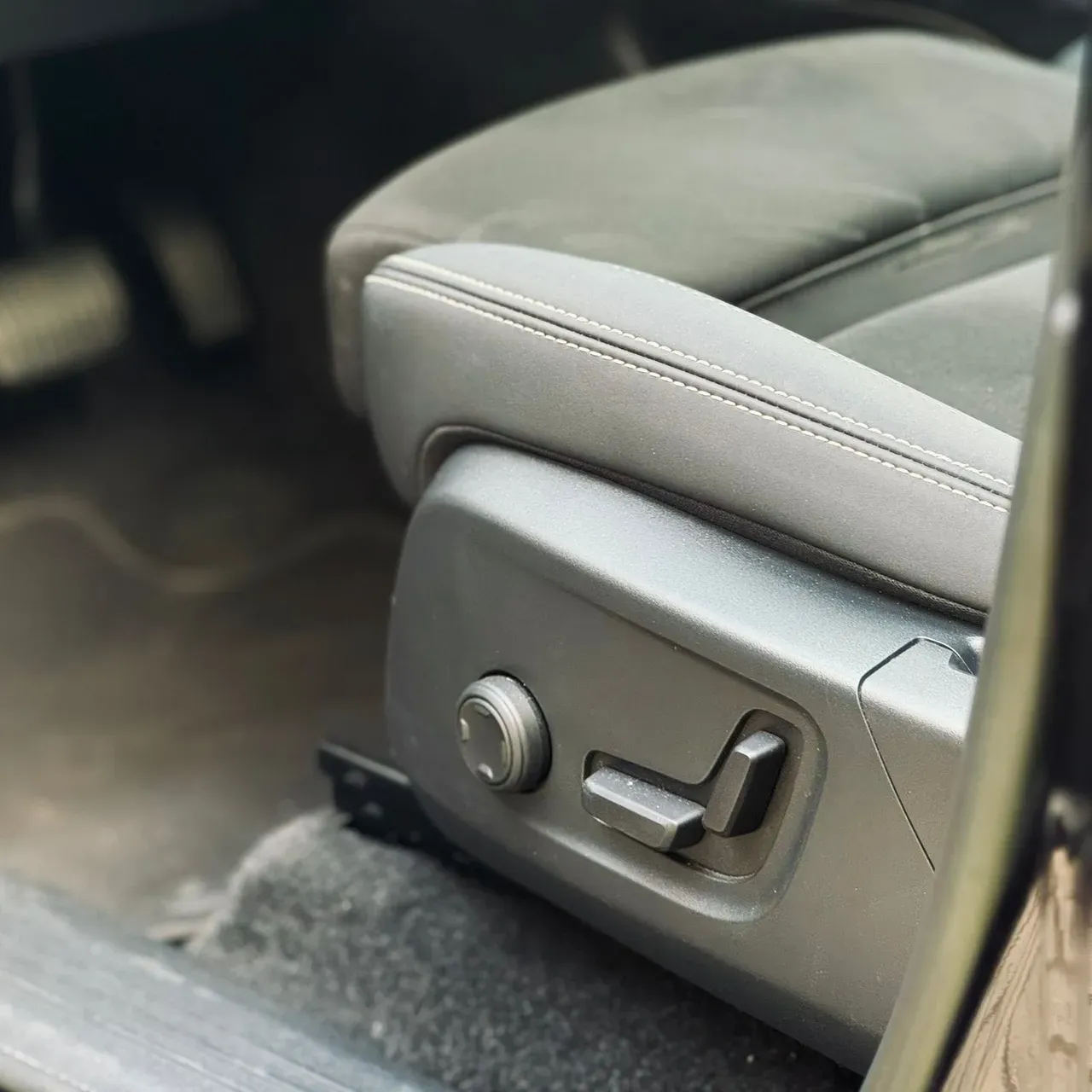 Volvo XC40 Recharge - Imagem 8