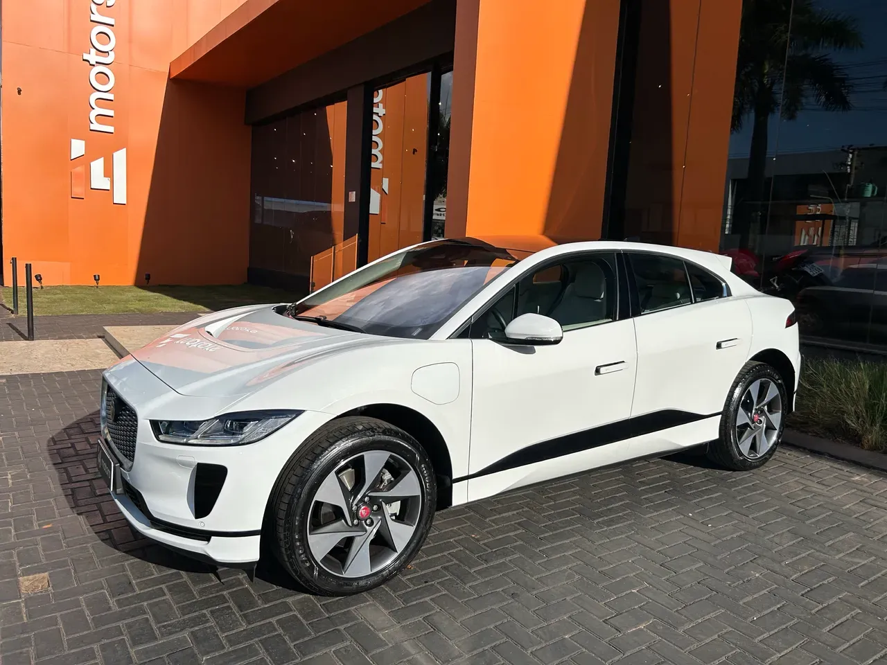 Jaguar I-pace - Imagem 3