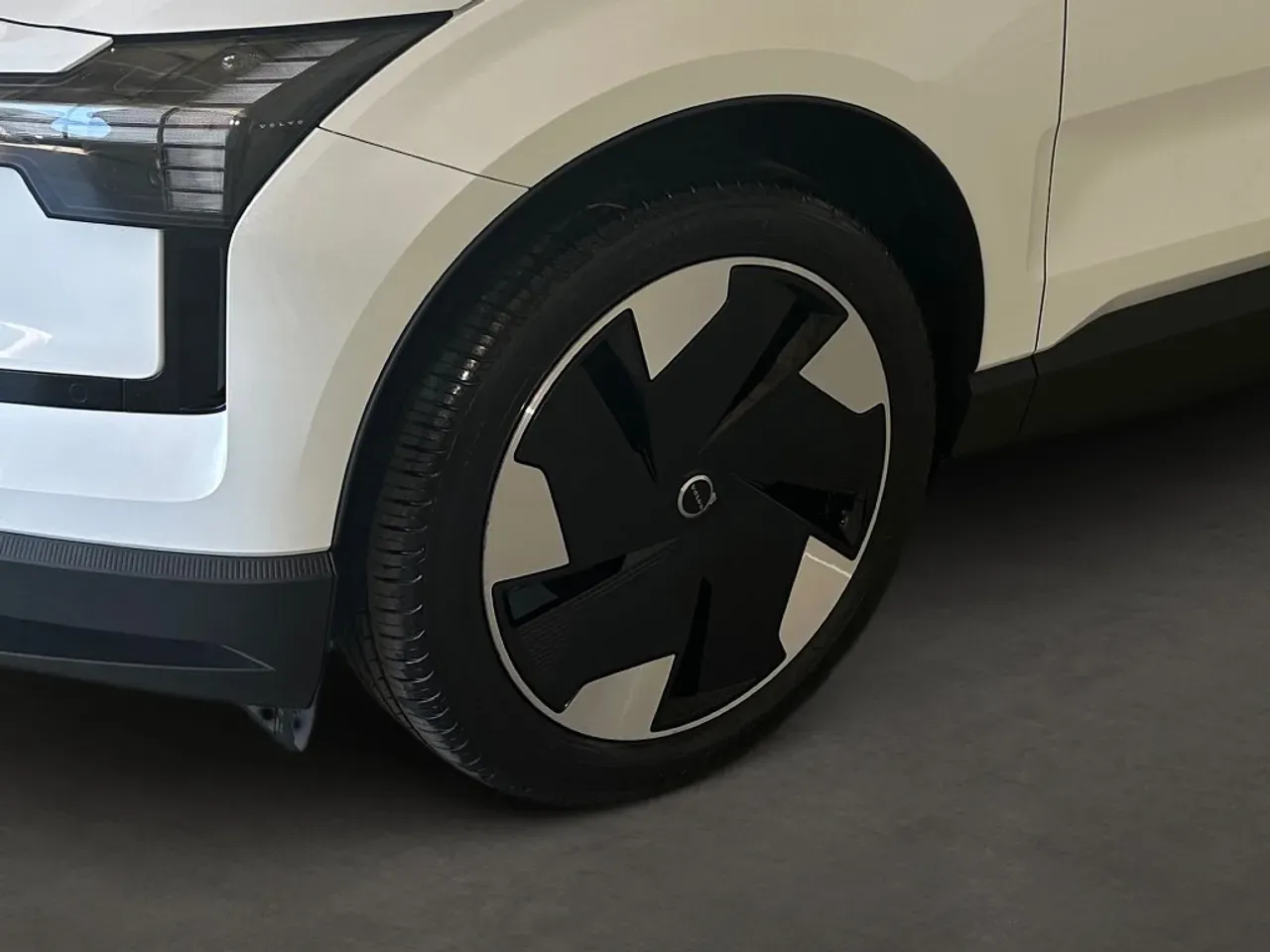 Volvo EX30 - Imagem 12