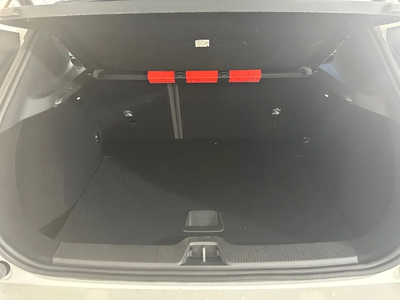 Volvo EX30 - Imagem 13